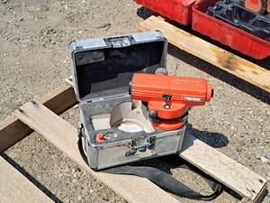 lot 207 image: Eye Level with Metal Carry Case