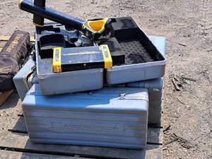 lot 206 image: Lot of (8) Utility Locators (for parts only)