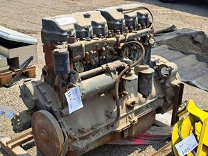 lot 184 image: 1991 Mack Heavy Duty 350-HP 728-cid Diesel Engine E7-350