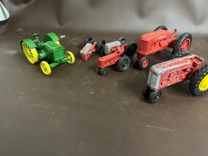 TOY TRACTORS
