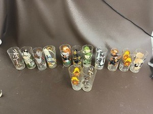 LOT OF 13 LOONEY TOONS GLASSES