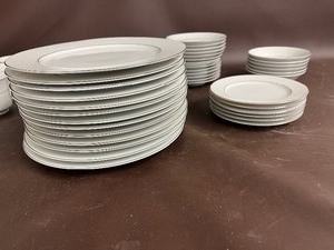 LARGE LOT OF FINE CHINA