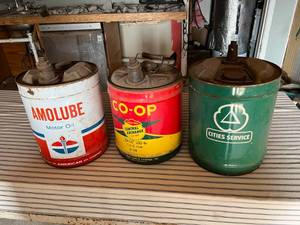 lot 16 image: 5 Gallon Oil Cans