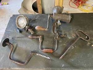 lot 77 image: Mixed Vintage Lot