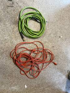 lot 79 image: Air Hose & Extension Cord