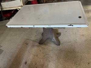 lot 90 image: Shop Table