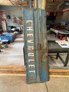 lot 95 image: Chevrolet Tail Gate