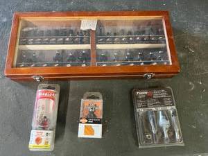 lot 132 image: Router Bits
