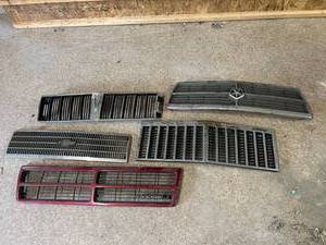 lot 157 image: Grills
