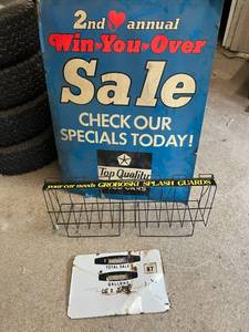 lot 160 image: Cardboard Used Cards Sign, Wire Rack & Gas Pump Insert