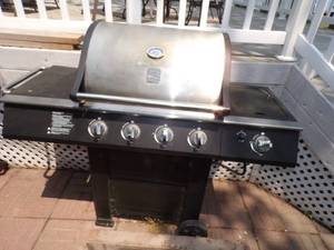 Kenmore 4 Burner Gas Grill with Side Burner and Cover