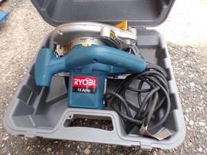 Ryobi Circular saw with case