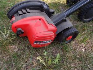 Scott Lawn spreader and Electric Lawn Edger