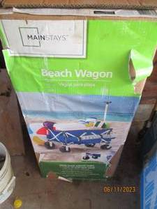lot 27 image: MainStays Wide-track Fold-up Beach ...