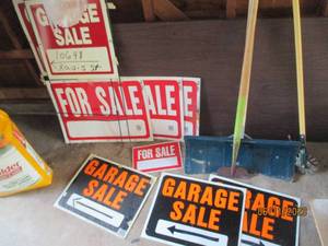 lot 29 image: GardenGrass Edger, Outdoor Ice ChopperScraper, Shovel, Collection of garage sale signs to show them the way