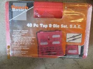 lot 59 image: 40 piece SAE Tap and die Set...