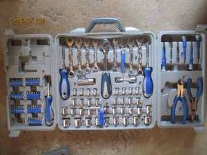 lot 60 image: Household handtool Kit with Screwdr...