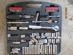 lot 63 image: Durabuilt Screwdriver and Socket se...