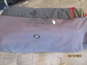 lot 92 image: Large camping tent with pieces in b...