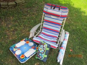 lot 108 image: Beach chair and matching umbrella a...