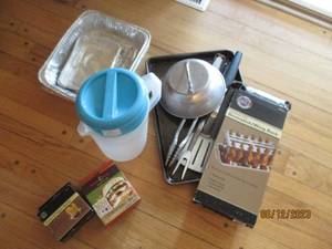 lot 191 image: Baking basics set. Disposable bakin...