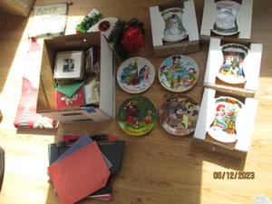 lot 196 image: Collection of Decorative Christmas ...