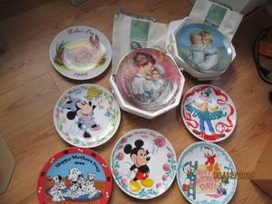 lot 195 image: Collection of Disney and Mothers D...