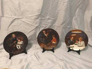 lot 210 image: 8 Norman Rockwell numbered collectable plates