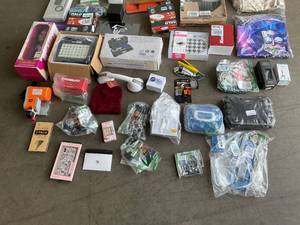 lot 26 image: Wholesale Lot of Miscellaneous Items