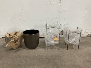 lot 67 image: Litton Lane Set of Two Silver Iron Modern Planters