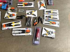 lot 87 image: Lot of Plumbing Tools