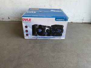 lot 14 image: Pyle Wireless Bluetooth Stereo Shelf System with Remote Control