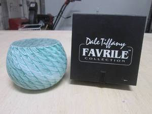Dale Tiffany Favrile Collection Can...