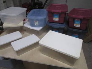 Assorted Small Totes and Storage Co...