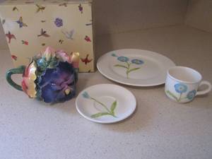 Ceramic Pansy Floral Tea Pot Hand P...