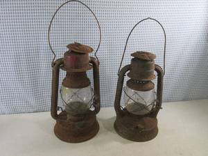 lot 2 image: (EW3) 2 Vintage Metal Lanterns - Bo...