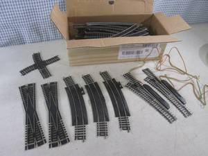 lot 19 image: (F-0) Train Tracks - Straight Curve...