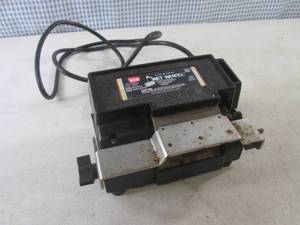 lot 50 image: (A-1) Wen Wet Wheel Machine - Hollo...
