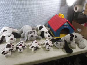 lot 51 image: (A-2T) Assorted Pound Puppies with ...