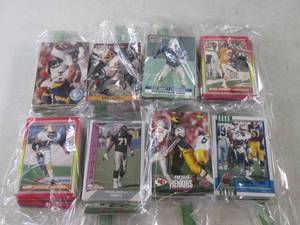 lot 91 image: (FS) 432 Assorted Football Cards - ...