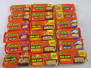 lot 102 image: (B-3) 18 Assorted Reeses Peanut But...