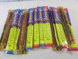 lot 125 image: (C-3) 16 Slim Jim Savage Size Smoke...
