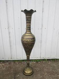 lot 127 image: (FD) Tall Brass Decorative Floor Va...