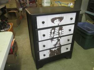 lot 128 image: (FRNT) Vintage Refurbished Wood 4-D...