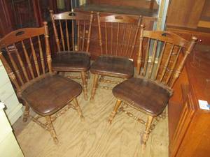 lot 140 image: (UE5) Set of 4 Vintage Wood Chairs ...
