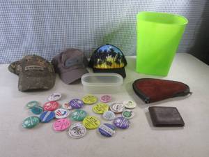 lot 169 image: (BS) Leather Handgun Bag RealTree C...