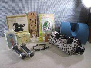lot 177 image: (F-1) Lot of Misc - Ferfume Reebok ...