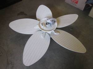 lot 179 image: (EC1) Hunter Ceiling Fan with Remot...