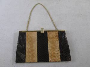 lot 222 image: (C-4) Vintage Jane Shilton Two-Tone...