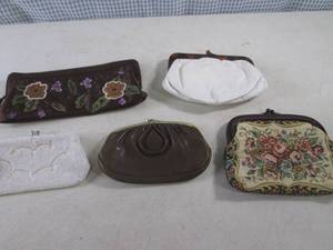 lot 242 image: (C-4) 5 Vintage Hand Bags...